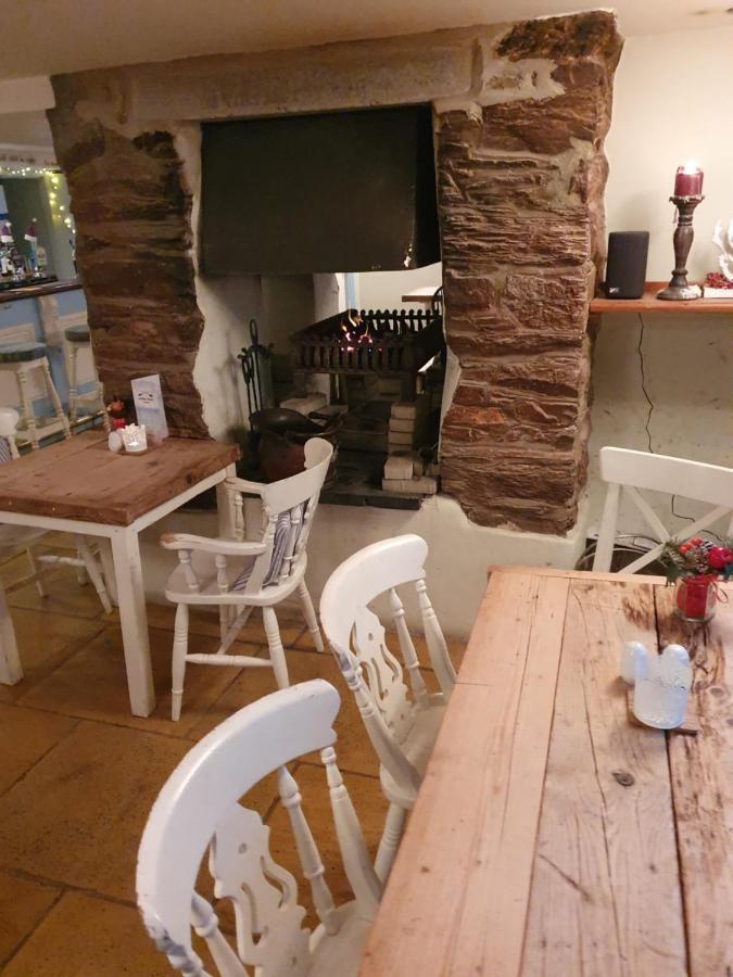Halfway House Inn Kingsand Exterior foto